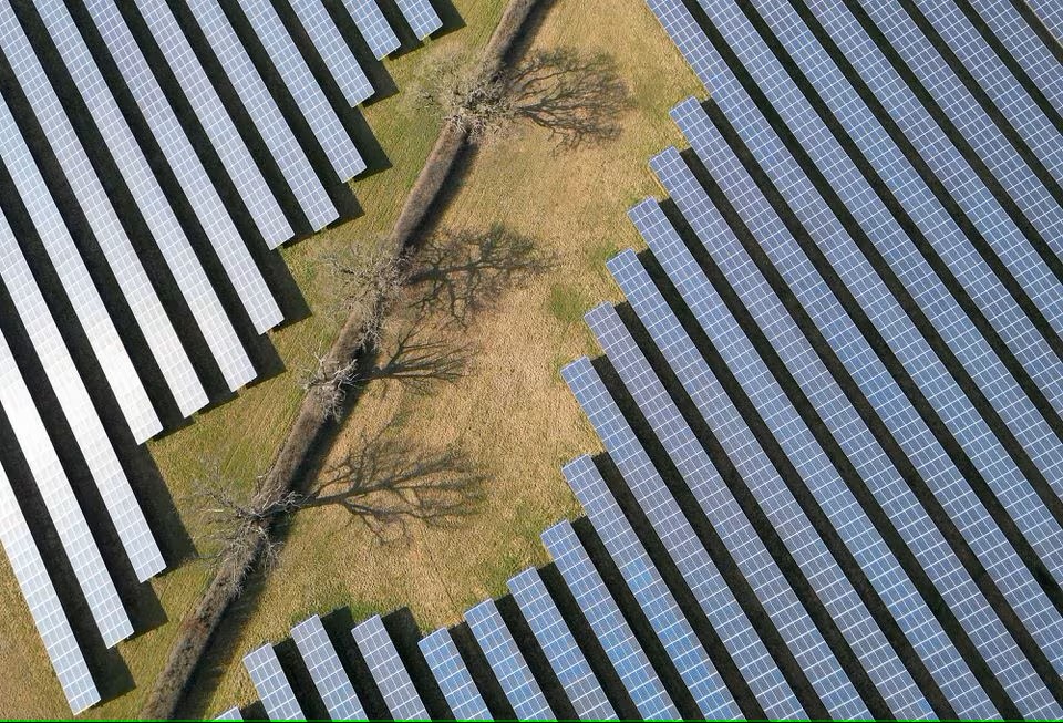 An aerial view shows a solar farm near Melksham in southwest Britain, March 2, 2023. REUTERS/Toby Melville/File Photo Purchase Licensing Rights